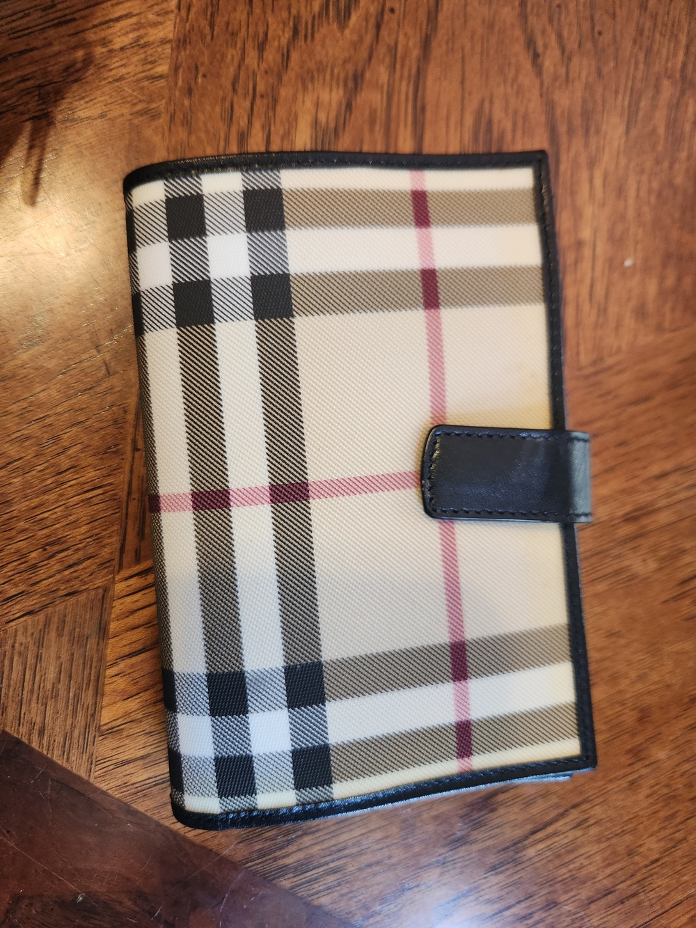 Burberry Nova Check Wallet - Picture 2 of 4